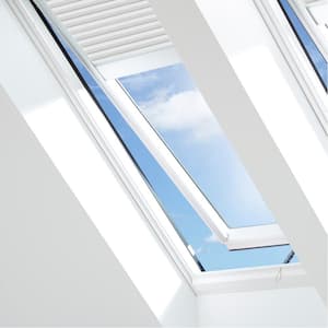 21 in. x 26-7/8 in. Venting Deck Mount Skylight with Laminated Low-E3 Glass, White Solar Powered Room Darkening Shade