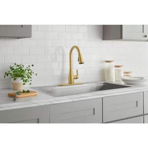 McKenna Single-Handle Pull-Down Sprayer Kitchen Faucet in Matte Gold with TurboSpray and FastMount