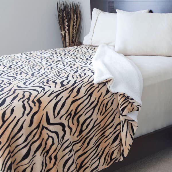 Lavish Home Tiger Print Fleece/Sherpa Polyester King Blanket