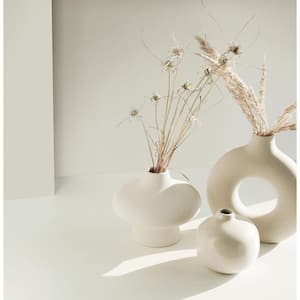 Flora Collection White Plain Texture Matte Finish Non-Pasted Vinyl on Non-Woven Wallpaper Roll