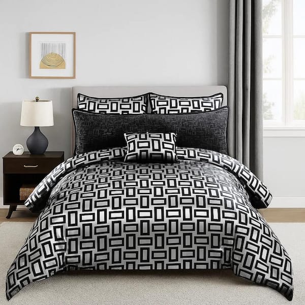 6- Piece Gray and Black Geometric Polyester Queen Comforter Set