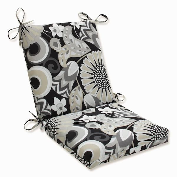 Pillow Perfect Floral Outdoor/Indoor 18 in. W x 3 in. H Deep Seat, 1-Piece Chair Cushion and Square Corners in Black/White Sophia