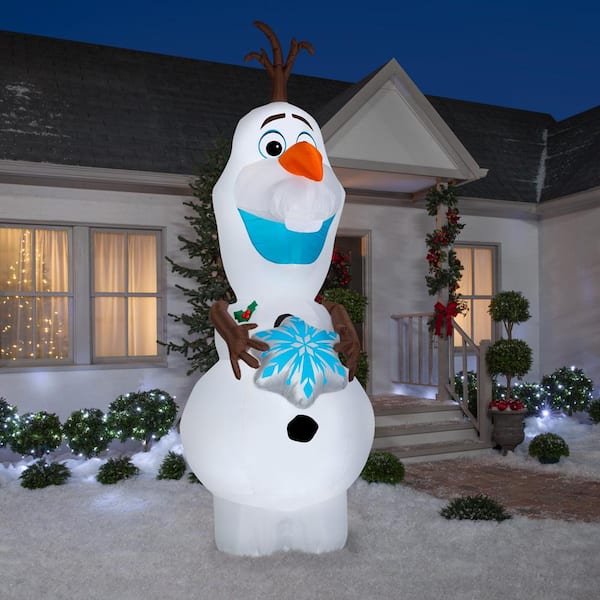 11ft tall inflatable olaf outlet from Disney’s Frozen holiday decoration.