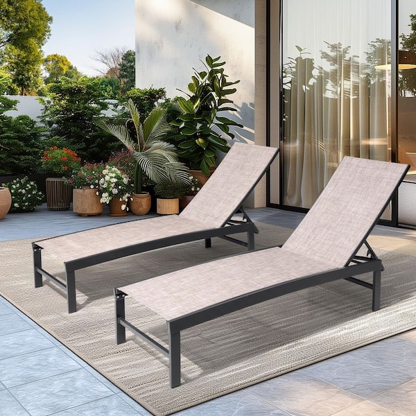 2-Piece Metal Outdoor Adjustable Chaise Lounge Chairs Patio Recliner in Beige for Beach, Yard, Pool