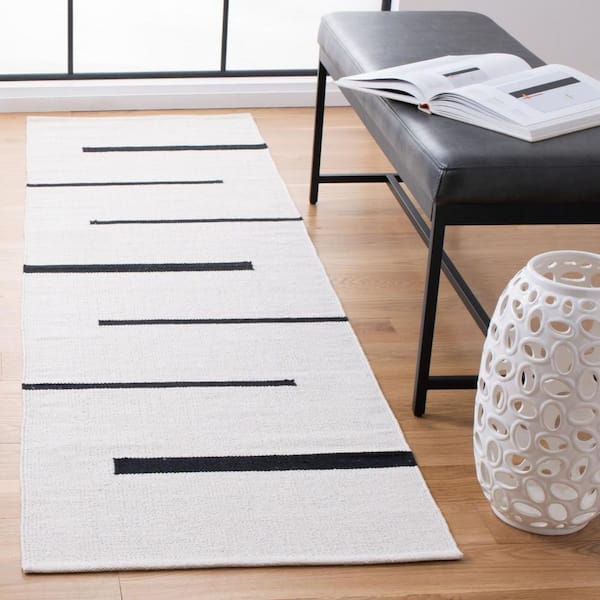 Montauk Ivory/Black 2 ft. x 6 ft. Geometric Lines Runner Rug
