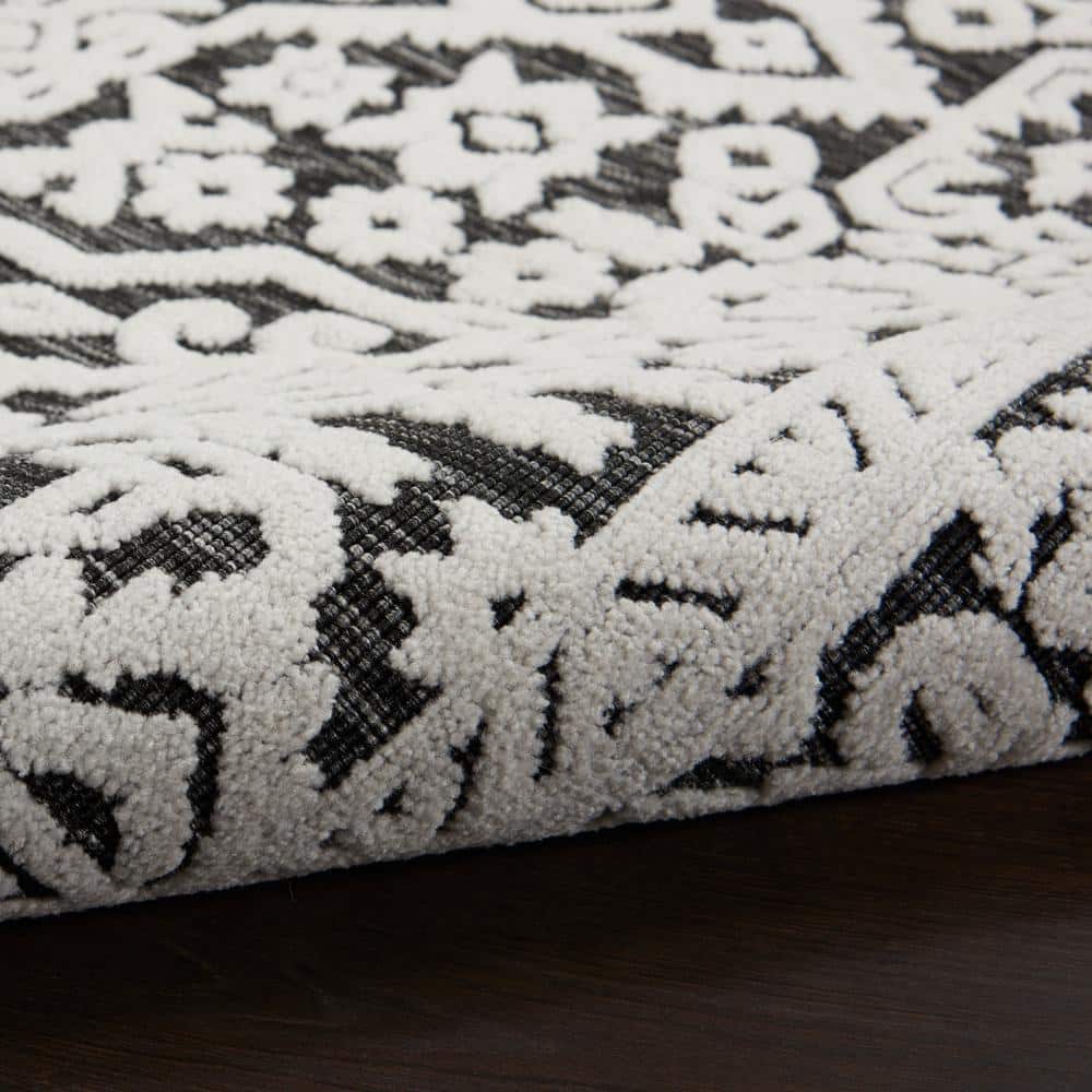 Dark Grey Floral Synthetic 4' x 6' Area Rug