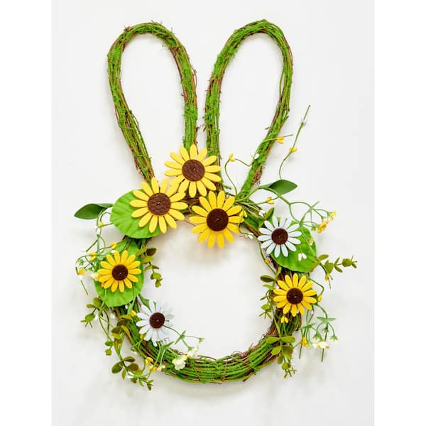 20 in Hanging Twig Bunny Decor with Daisies