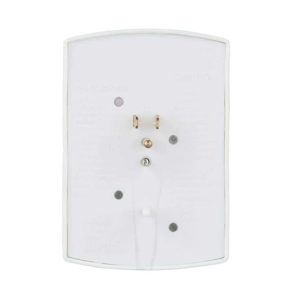 GE White 6-Outlet Wall Mounted Tap with Reset Button