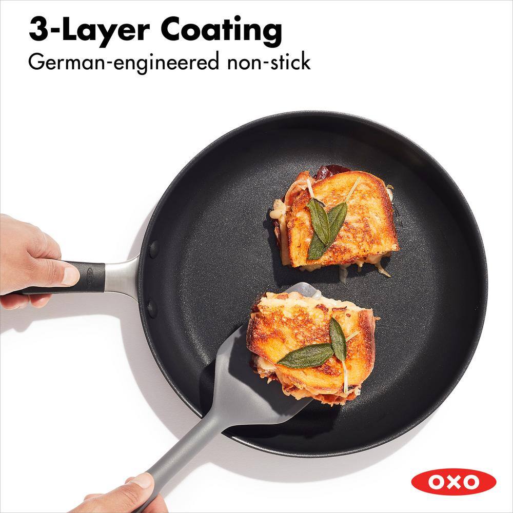 11" Black Aluminum Non-Stick Frying Pan with Glass Lid