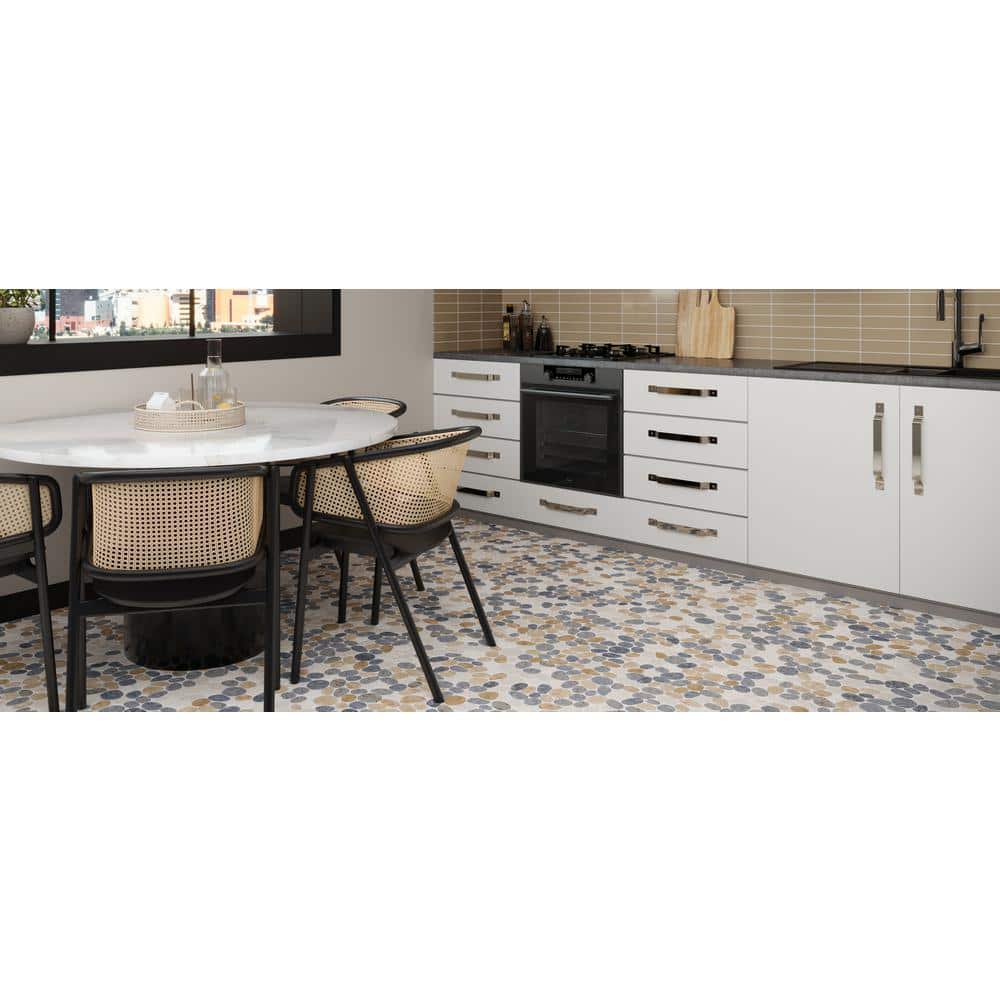 Natural Stone Pebble Mosaic Tile in Tan, White, and Gray