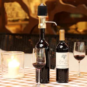 Vacu Vin Wine Essentials Gift Set in Black - Wine Saver Pump, 2 x Vacuum  Bottle Stoppers, Wine Cooler, Waiter's CorkScrew, Wine Server Crystal