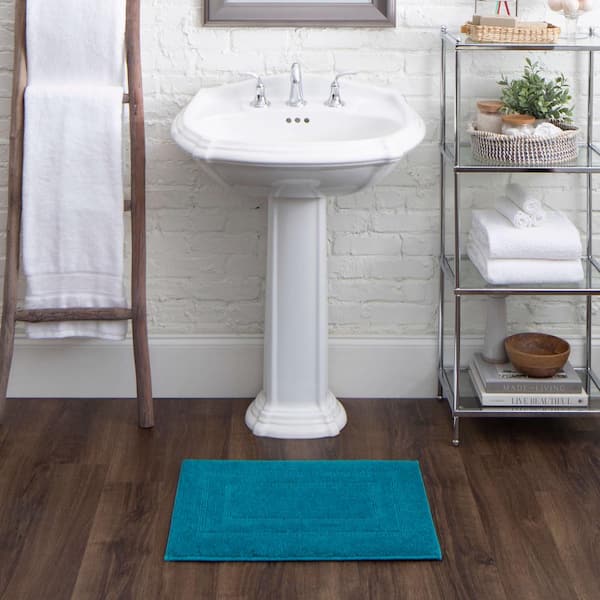 Cotton Reversible Fiesta Teal 17 in. x 24 in. Blue Cotton Machine Washable Bath Mat