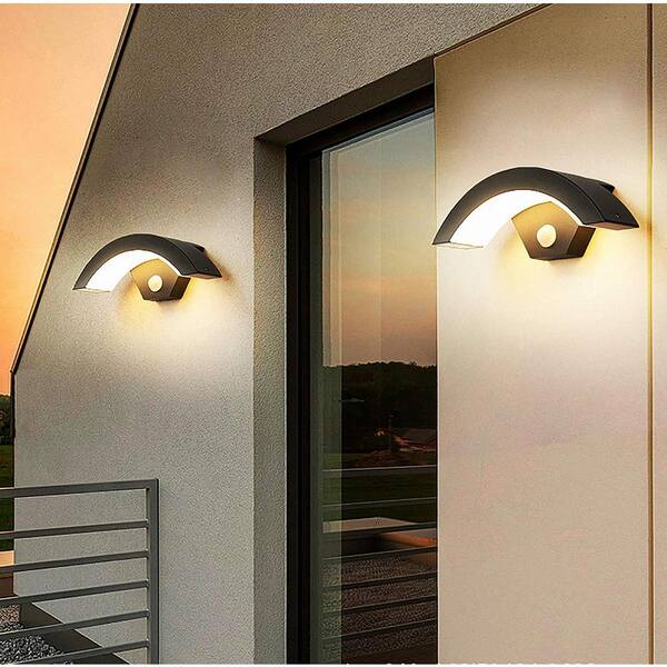 YANSUN 1-Light Black Arc Modern Motion Sensing Dusk to Down