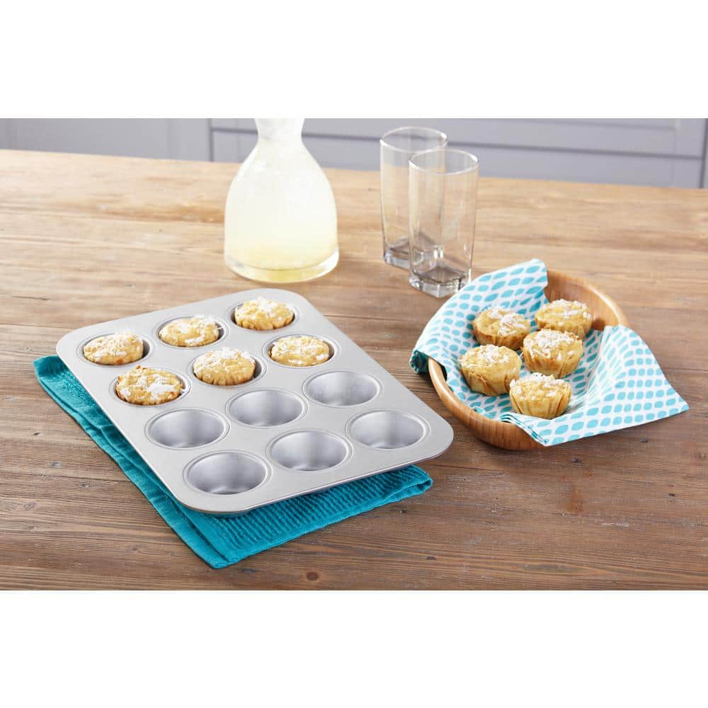 Heavy-Duty Nonstick 12-Cup Aluminized Steel Muffin Pan