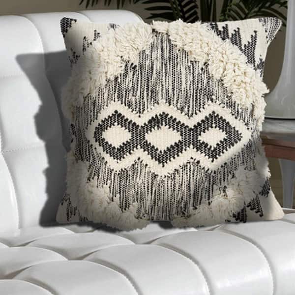 LR Home Ranch Style Ivory and Black Geometric Hypoallergenic Polyester 20 in. x 20 in. Throw Pillow