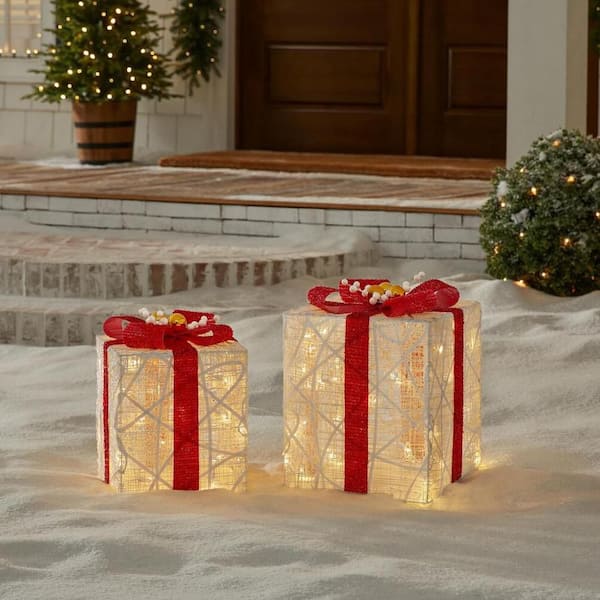 2-Piece Polar Wishes LED Gift Boxes Holiday Yard Decoration Y39