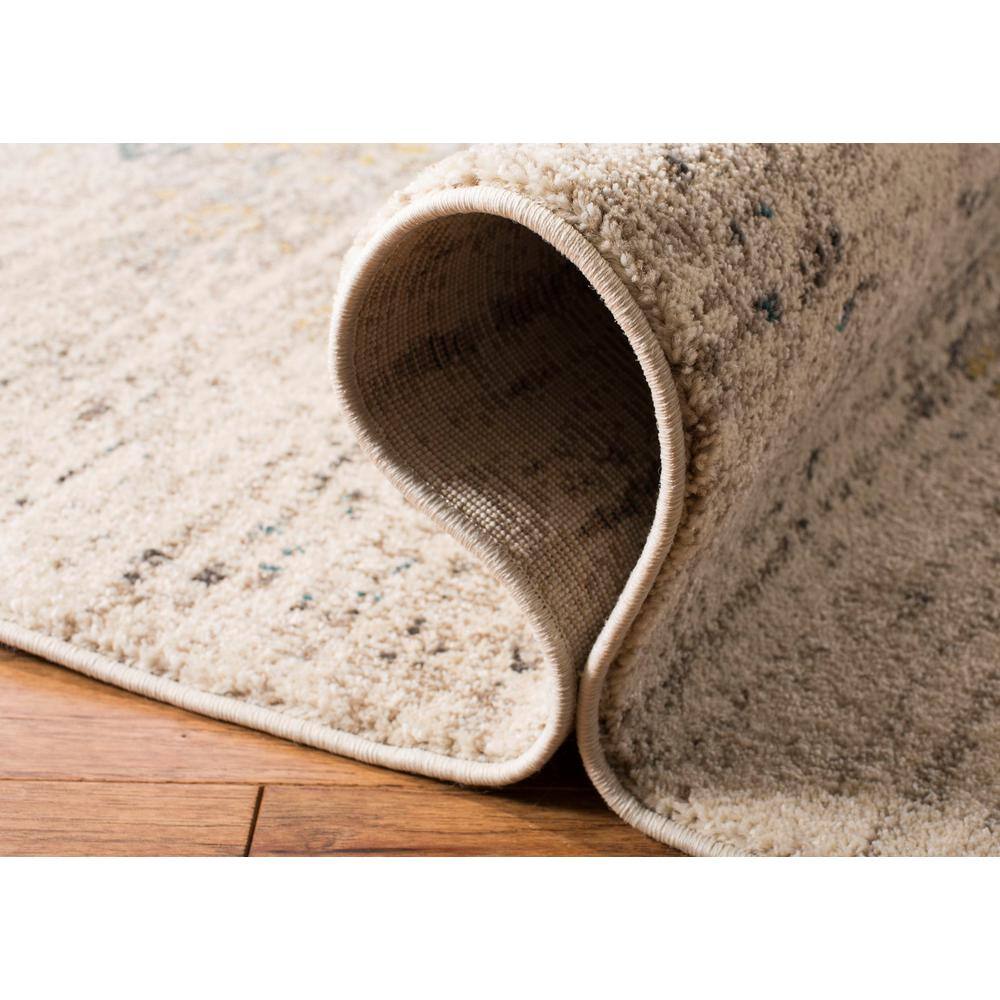 Elsdon 9' Round Grey Floral Synthetic Area Rug