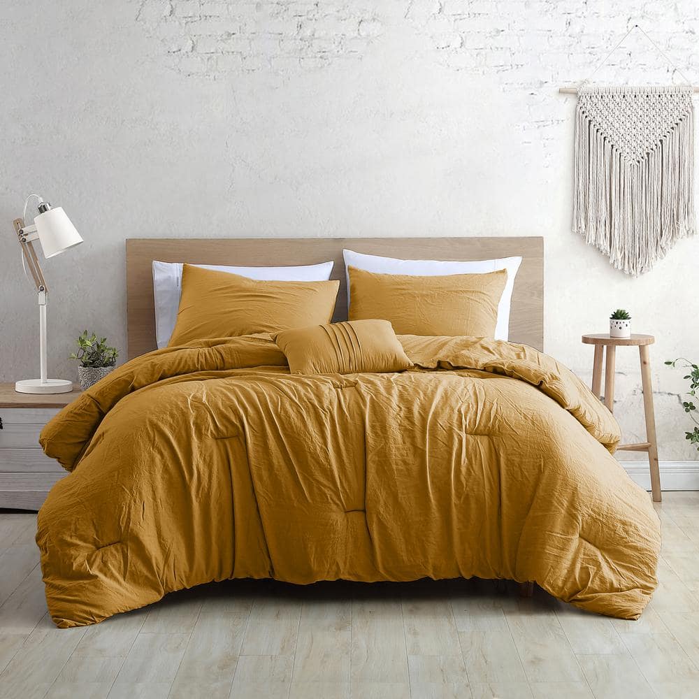 Gold King Down Alternative Microfiber Comforter Set