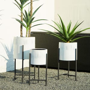 Washed White Metal Planter (Set of 3 )