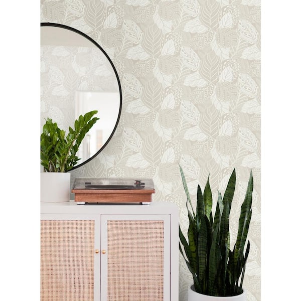 Vinca Glint Beige Matte Paper Unpasted Matte Wallpaper Matte 60.75 sq. ft