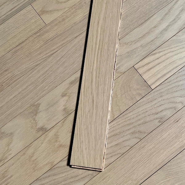 White Sands Oak 3/8 in. T x 3 in. W Tongue and Groove Wire Brushed Engineered Hardwood Flooring (35.34 sq.ft./case)