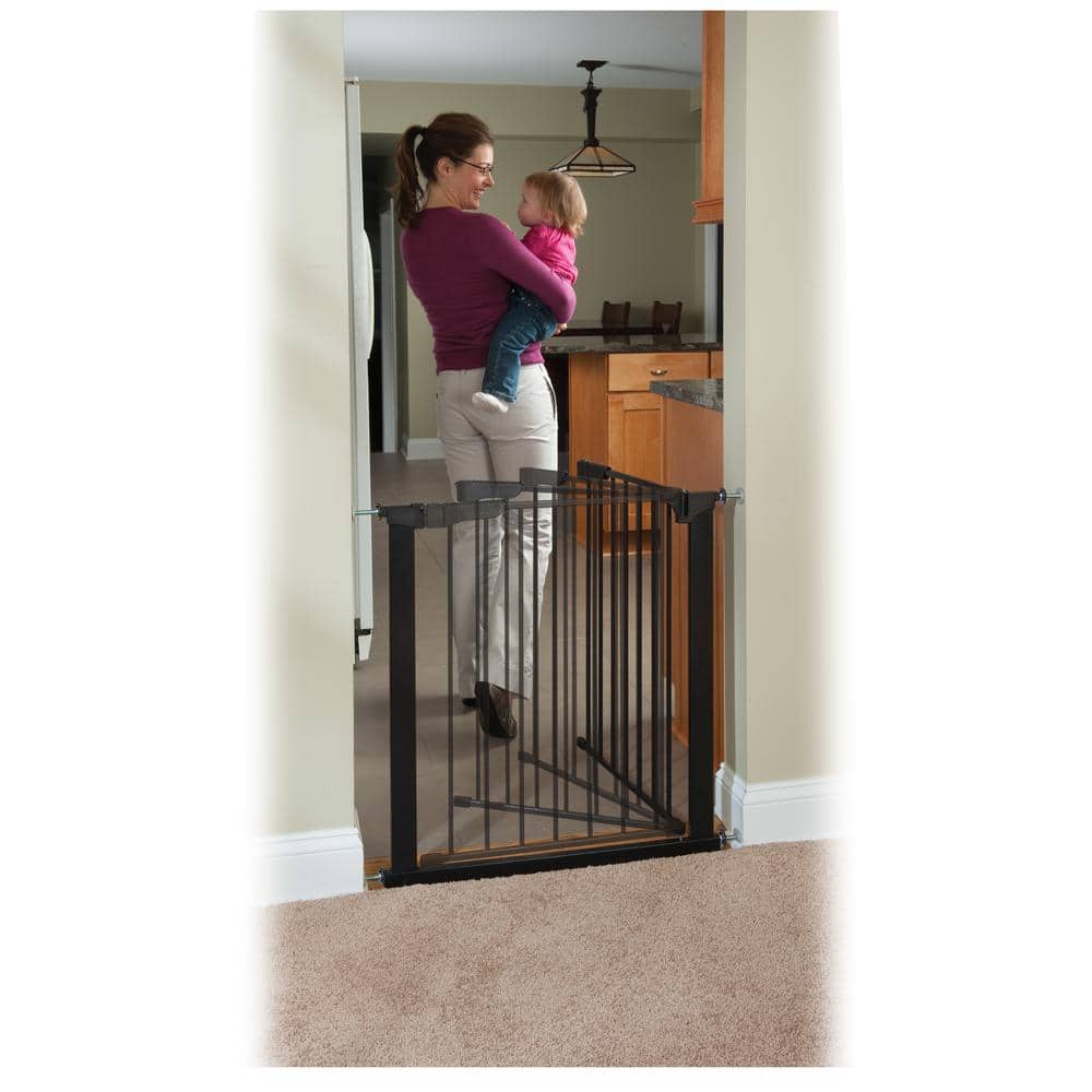 Black Metal Auto-Close Pressure Mounted Safety Gate