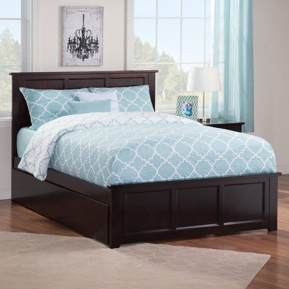 Madison White Solid Wood Frame Queen Platform Bed with Matching Footboard and Twin XL Trundle - thumbnail 6