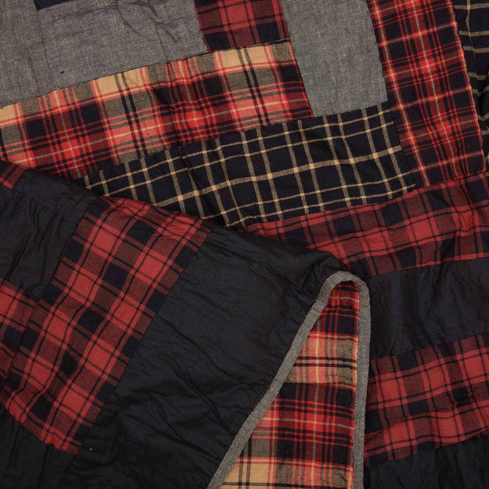 Cumberland Black and Red Cotton Reversible Queen Quilt Set
