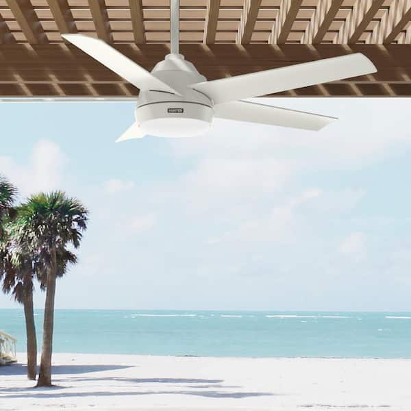 Hunter Skyflow 52 in. Matte White WeatherMax Indoor/Outdoor Ceiling Fan with LED Light Kit and Wall Control