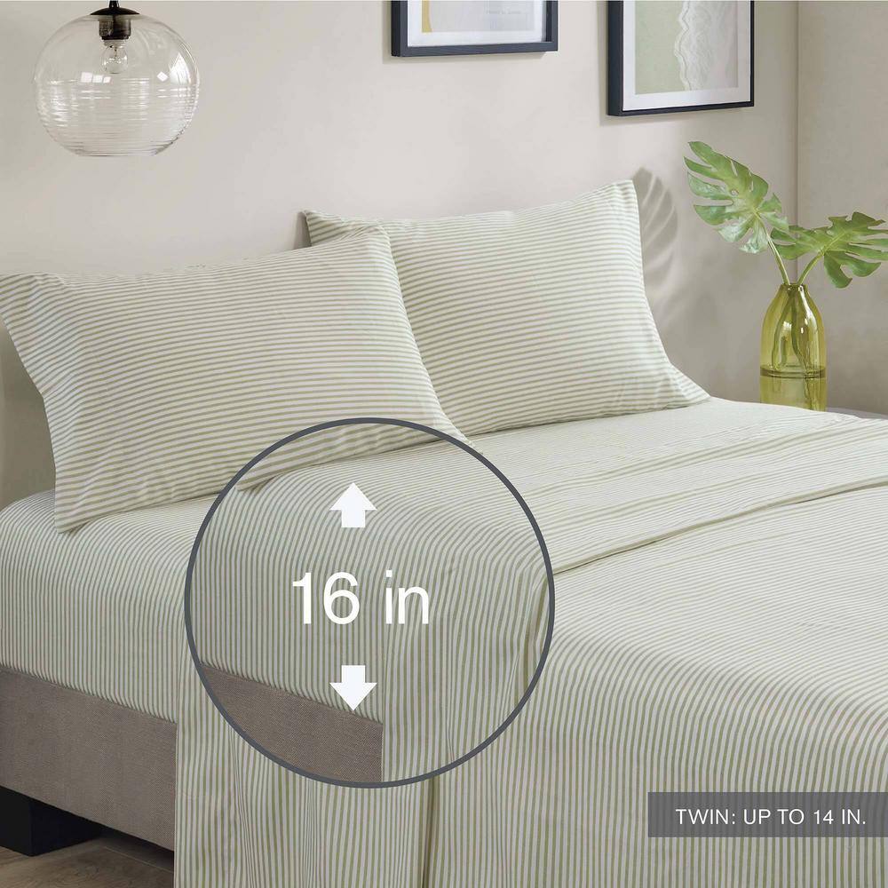 Full Green and Grey Microfiber Reversible Bed in a Bag Set