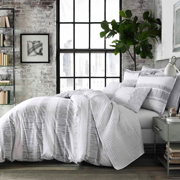 City Scene Ziggy 2-Piece White Striped Cotton Twin Comforter Set