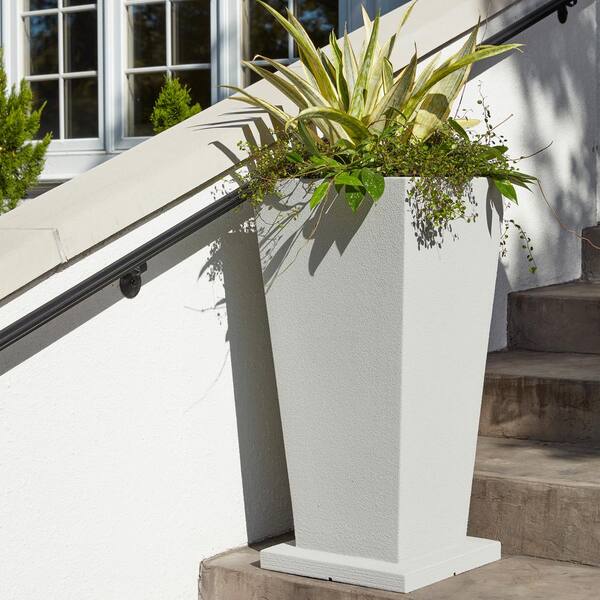 Decorating Small Spaces with Planters — PolyStone Planters