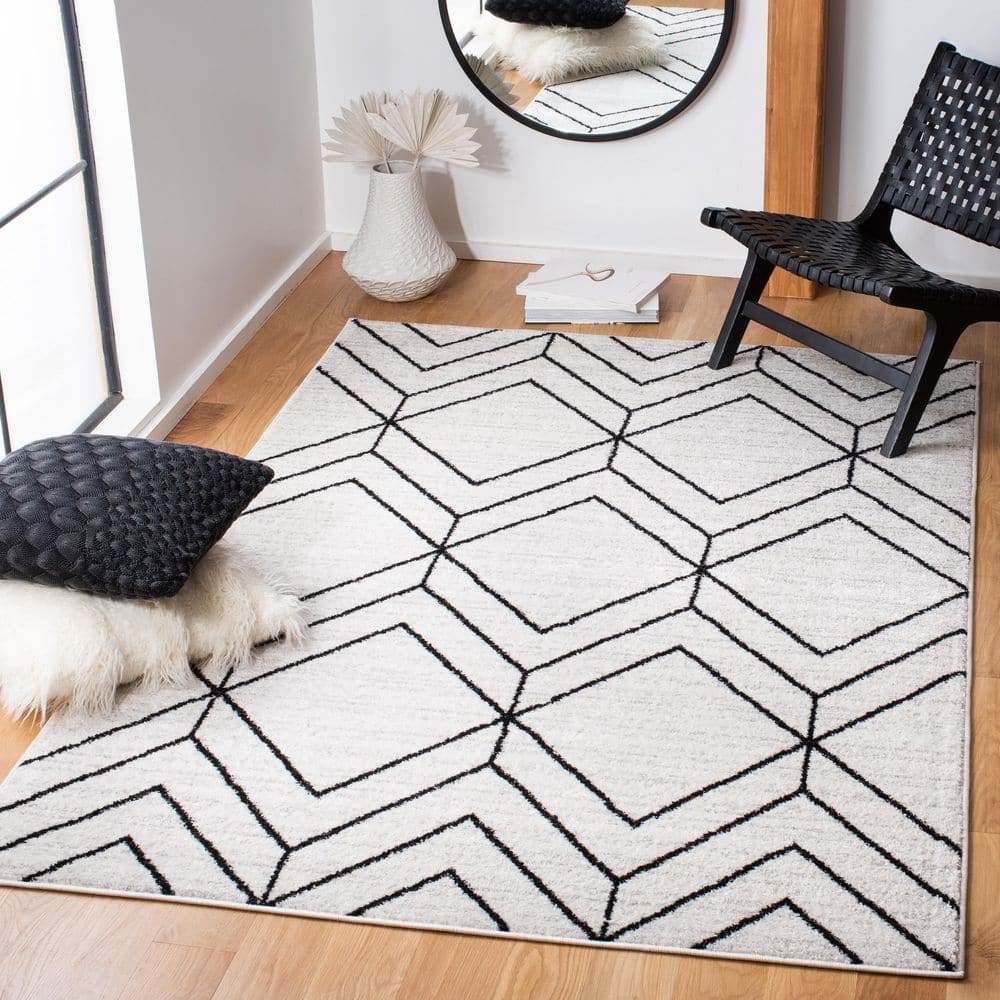 Adirondack 4 ft. x 6 ft. Ivory/Black Diamond Area Rug price history on PriceWatchPro