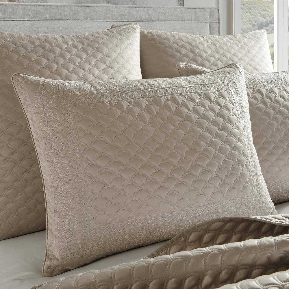 Pearl Embroidered Polyester Standard/Queen Sham