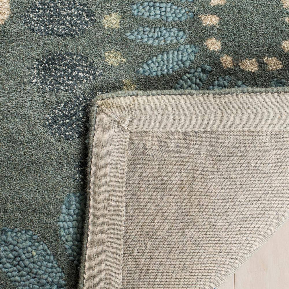 Blossom Bliss Hand-Tufted Blue Floral Wool Rug - 2' x 3'