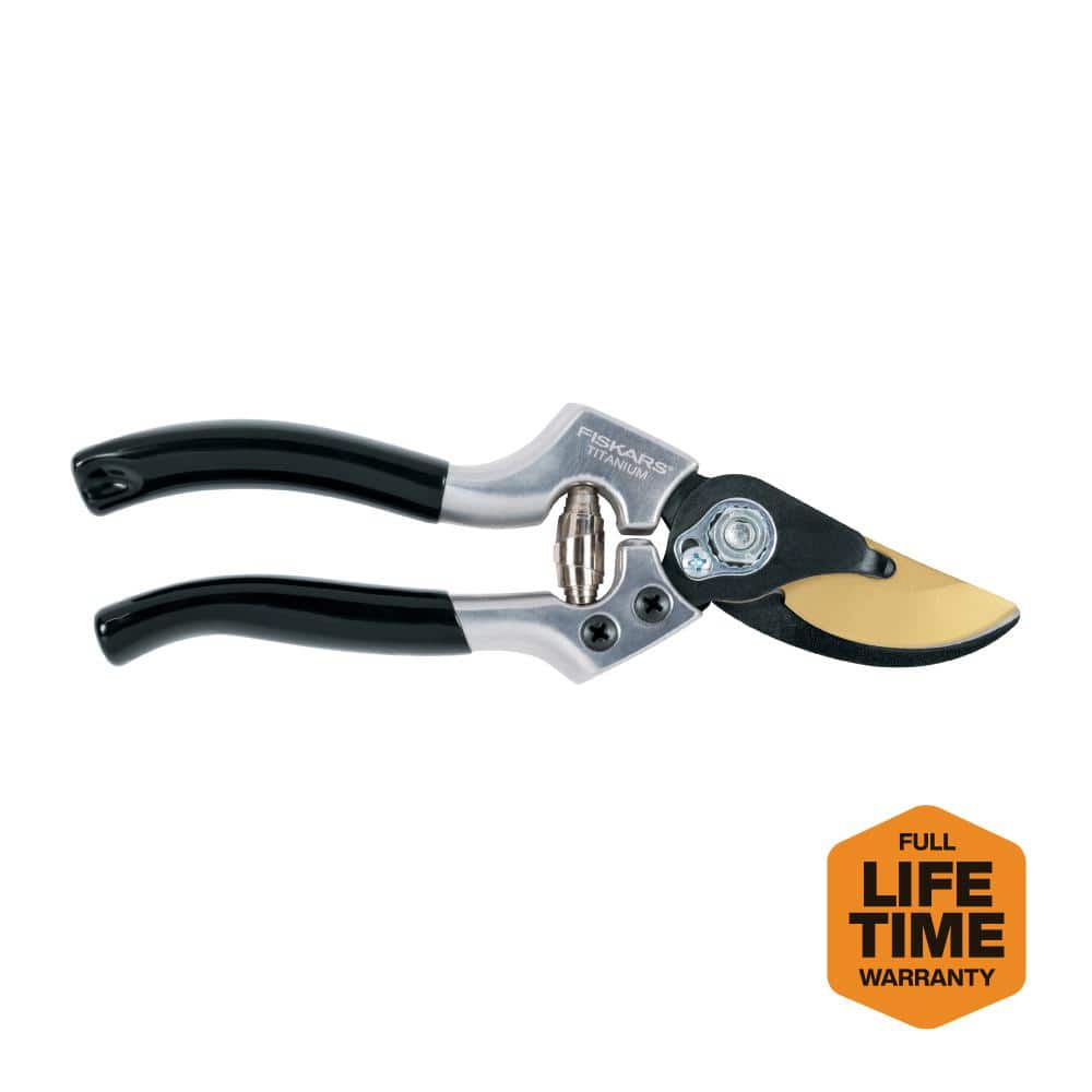 Fiskars Forged Bypass Pruner with Replaceable Blade