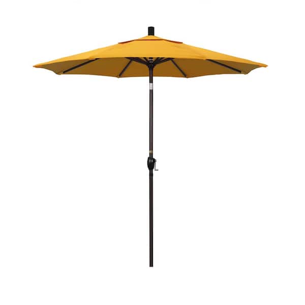 California Umbrella 7-1/2 ft. Aluminum Push Tilt Patio Market Umbrella in Lemon Olefin