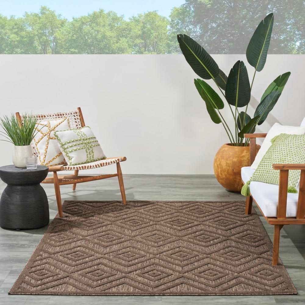 Nourison Brown Diamond Pattern Indoor/Outdoor 5' x 7' Area Rug