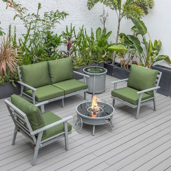 Leisuremod Walbrooke Grey 5-Piece Aluminum Round Patio Fire Pit Set with Green Cushions, Slats Design and Tank Holder