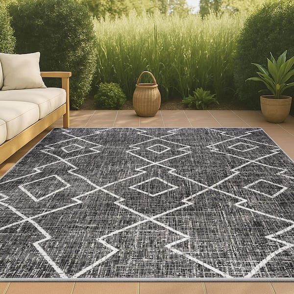Carwa Tribal Diamond Trellis Black/Ivory 3 ft. x 5 ft. Indoor/Outdoor Area Rug