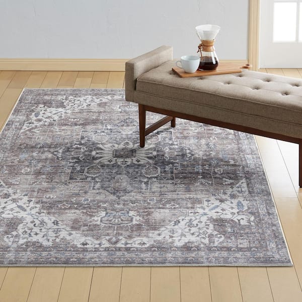 Callaghan Esther Grey 5 ft. x 7 ft. Medallion Machine Washable Area Rug