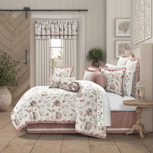 J QUEEN NEW YORK INC Safia Polyester Queen 4-Pieces Comforter Set