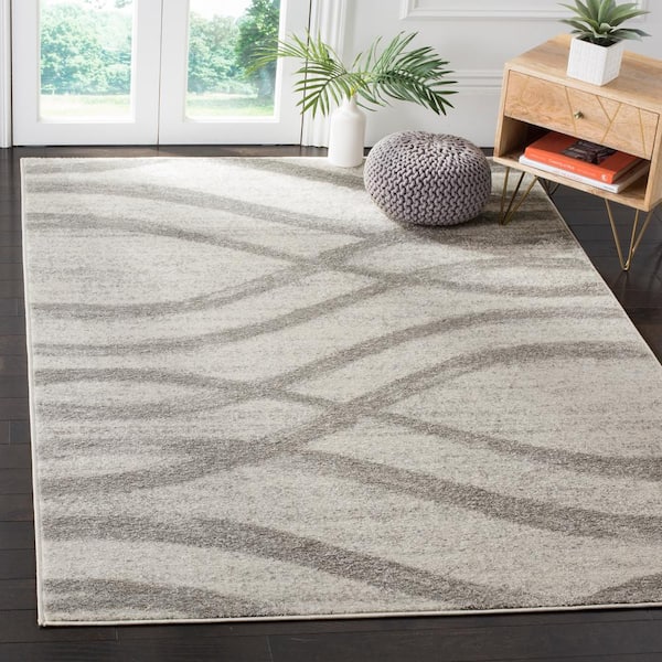Adirondack Cream/Gray 12 ft. x 12 ft. Waves Square Area Rug