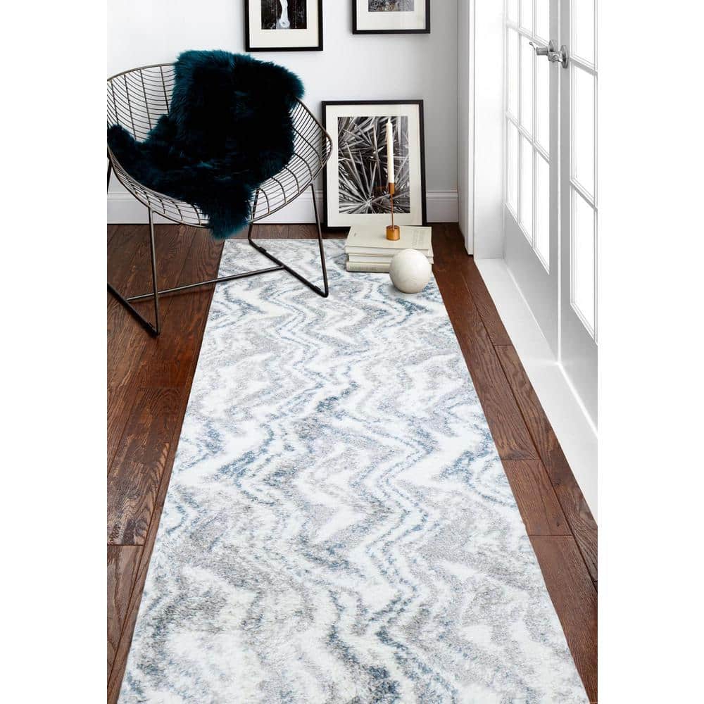 Luxurious Gray Shag Synthetic Rug 7'6" x 9'6"