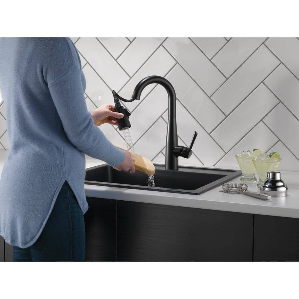 Matte Black Metal Pull-Down Sprayer Kitchen Faucet