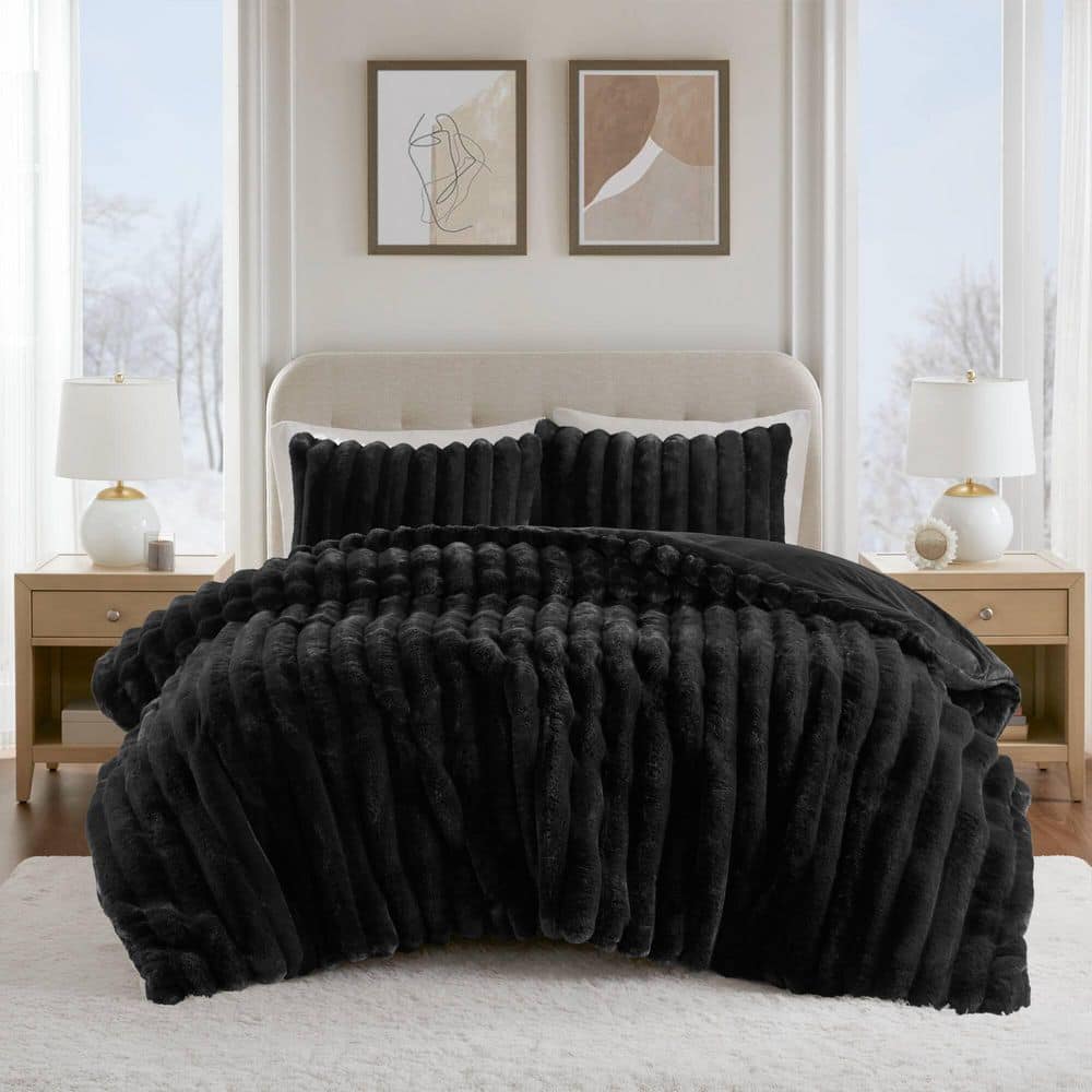 Madison Park Dahlia Polyester Black Faux Fur King Comforter Set