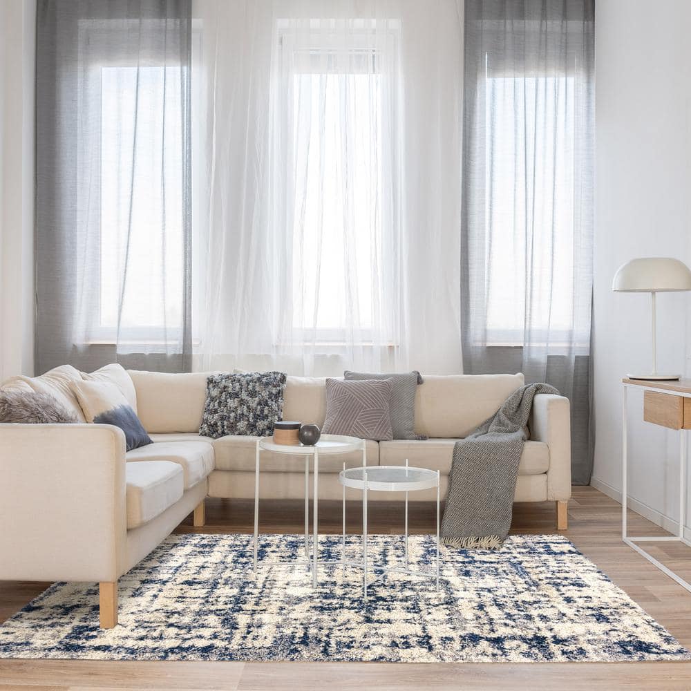Myra Blue and Beige 5' x 7' Tufted Shag Rug