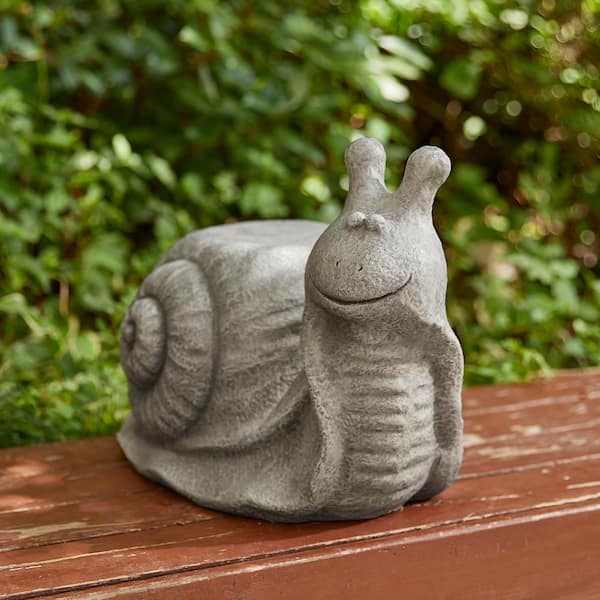 Glitzhome 16.25 in. L MGO Snail Garden Statue or Planter Stand