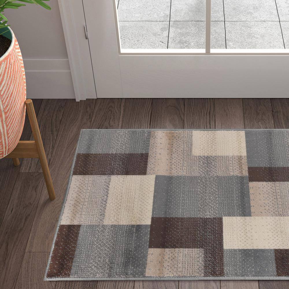 Clifton Multi-Color Geometric Polypropylene Area Rug 2' x 3'