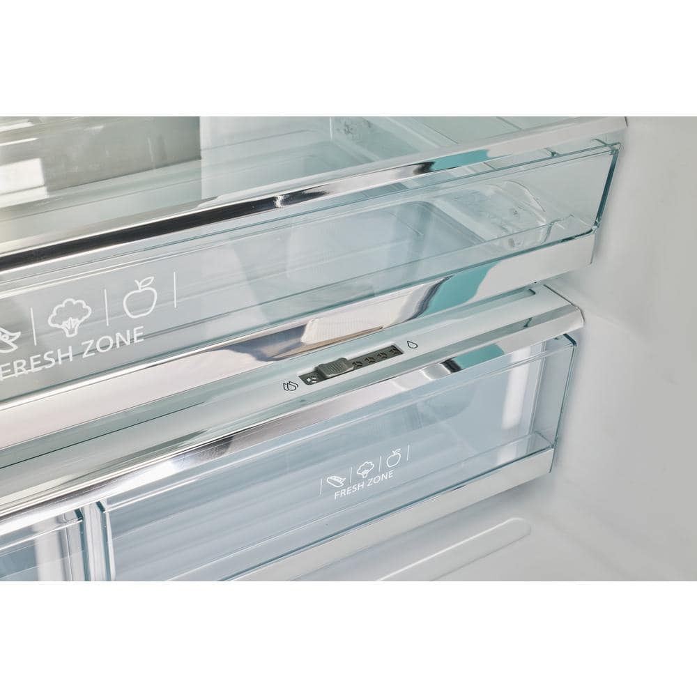 Ocean Mist Turquoise French Door Refrigerator with Ice Maker